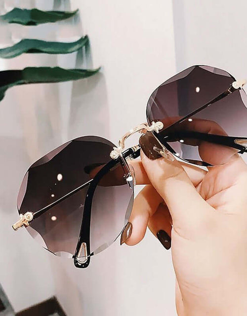 Load image into Gallery viewer, Polygonal Sunglasses for Women Rimless Cropped Sunglasses
