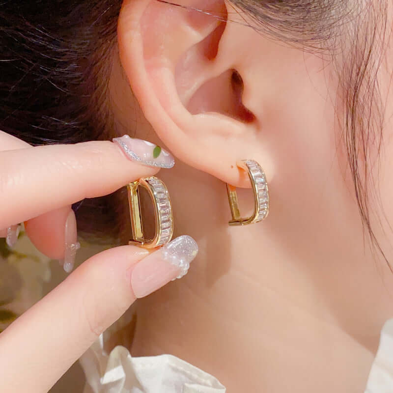 Letter D Zircon Metal Refined Simple Earrings